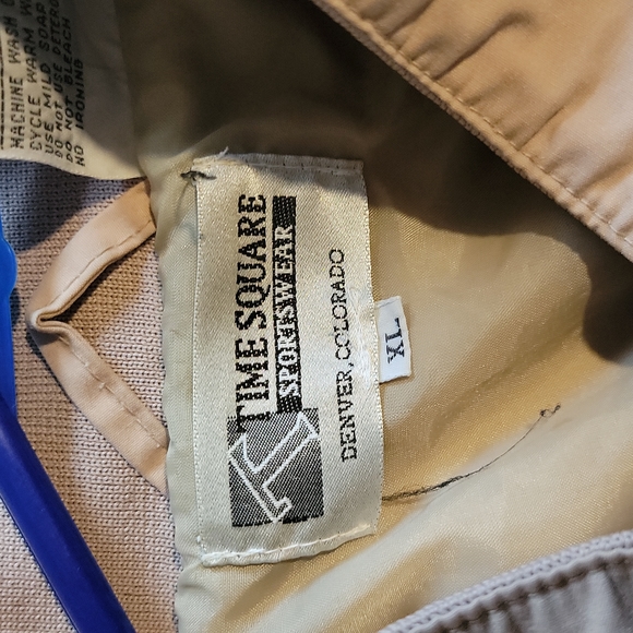 Jacket - Picture 6 of 6